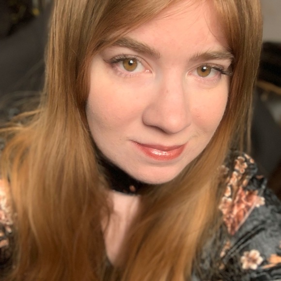 Meet your Posher, Sara - Picture 3 of 3